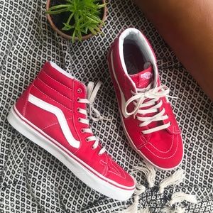 VINTAGE RED HIGH TOP VANS